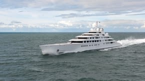 who owns azzam yacht