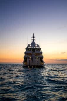 Maßgeschneiderte große Luxusyacht Coral Ocean