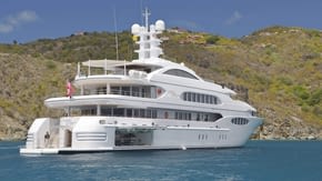 la vie yacht price